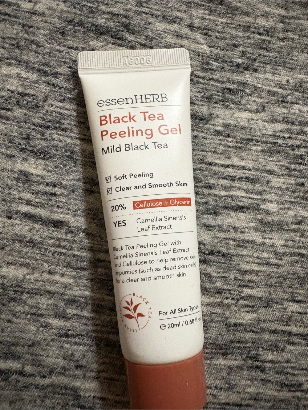 Essenherb Black Tea Peeling Gel -